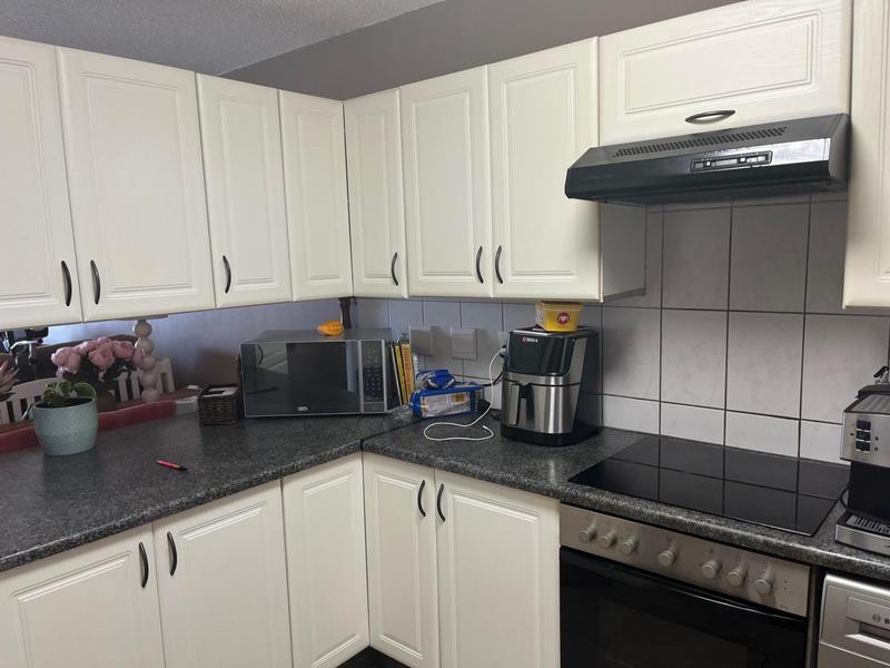 2 Bedroom Property for Sale in Hartenbos Central Western Cape